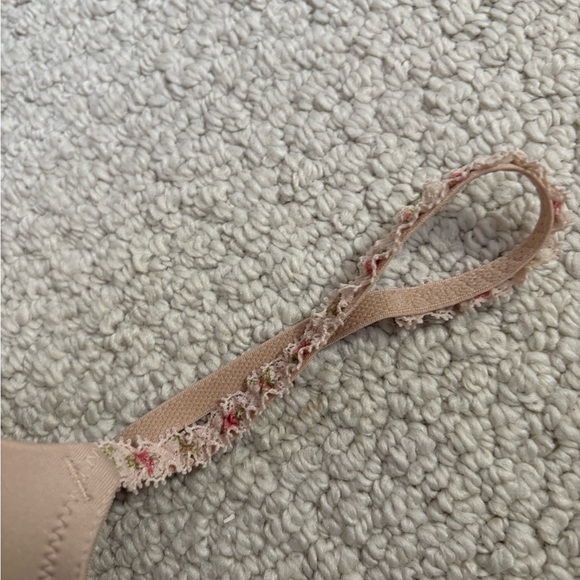 Wacoal Bra / nude with delicate lace 36 AA - Picture 3 of 7